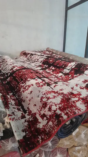 Maroon Centre Carpets
