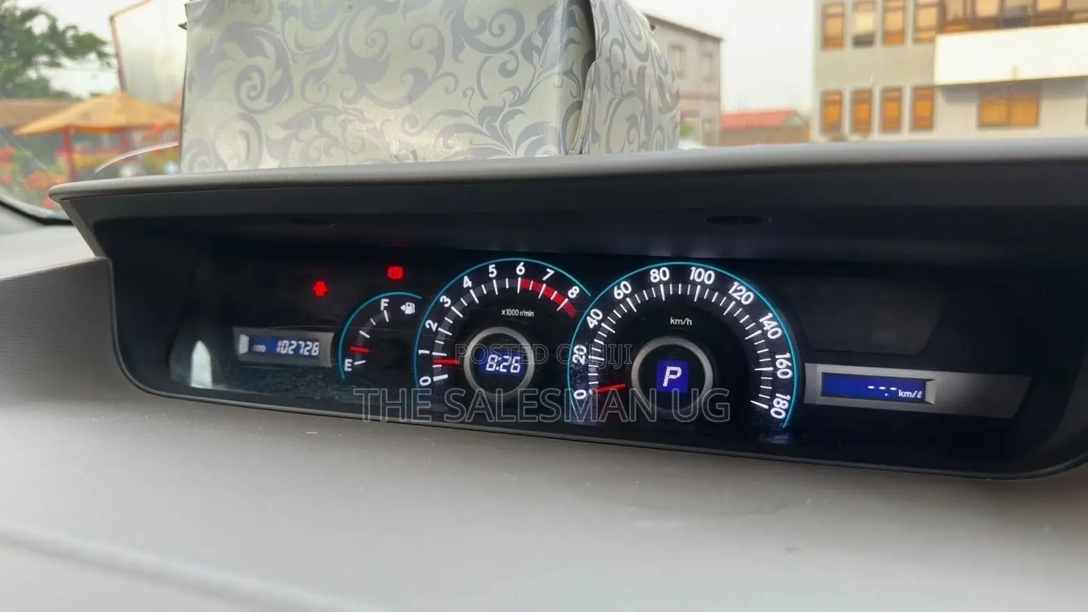 Toyota Noah 2.0 143hp FWD (8 Seater) 2011 Blue