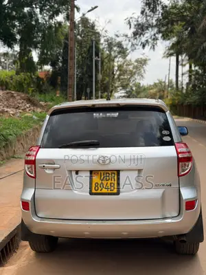 Toyota RAV4 2.5 2010 Silver