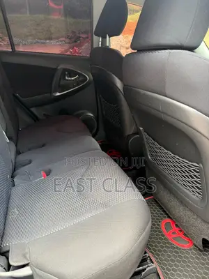 Toyota RAV4 2.5 2010 Silver