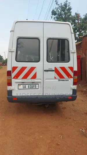 Mercedes-Benz Sprinter 2003 White