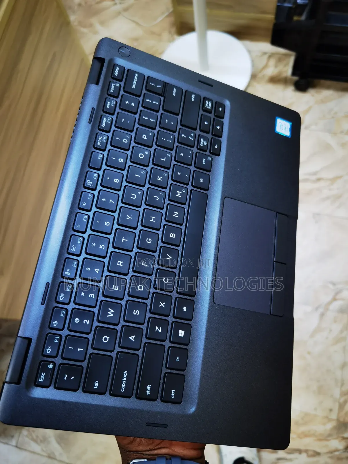 Laptop Dell Latitude 5300 2-in-1 8GB Intel Core i7 SSD 512GB
