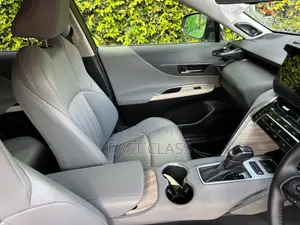 Toyota Harrier Z Leather Package 2022 Silver