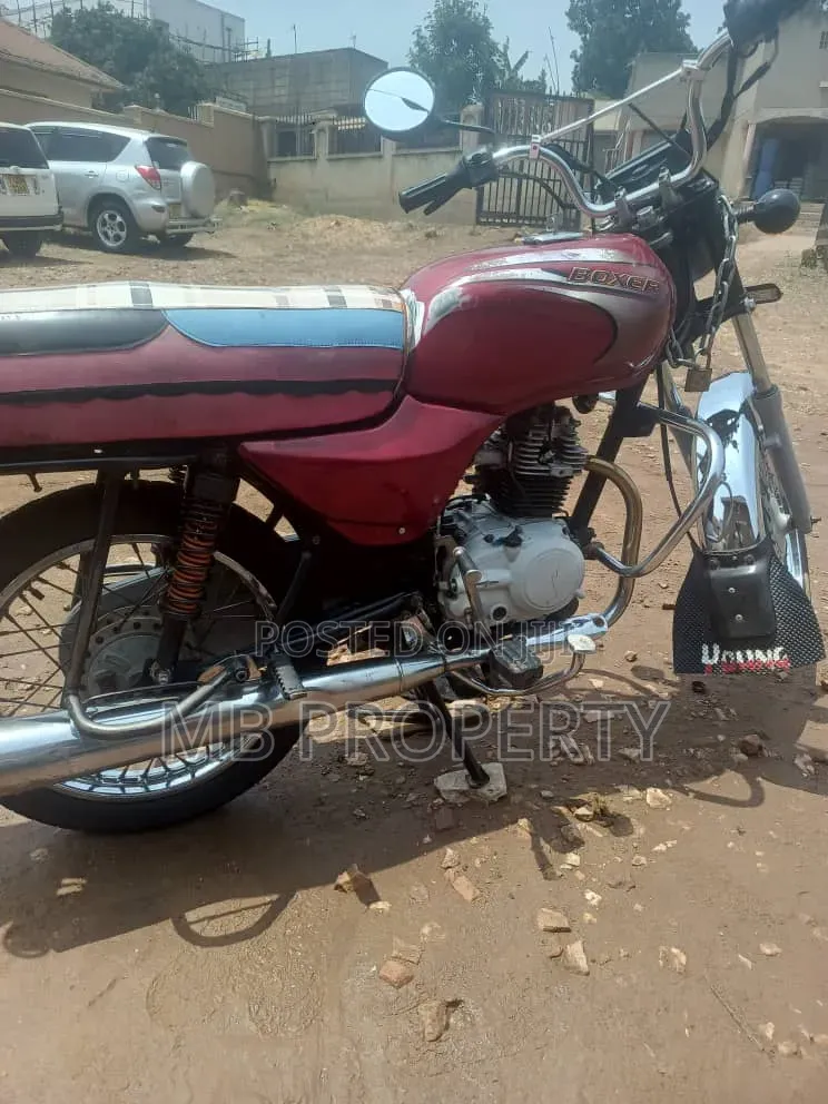 Bajaj Boxer 2010 Red
