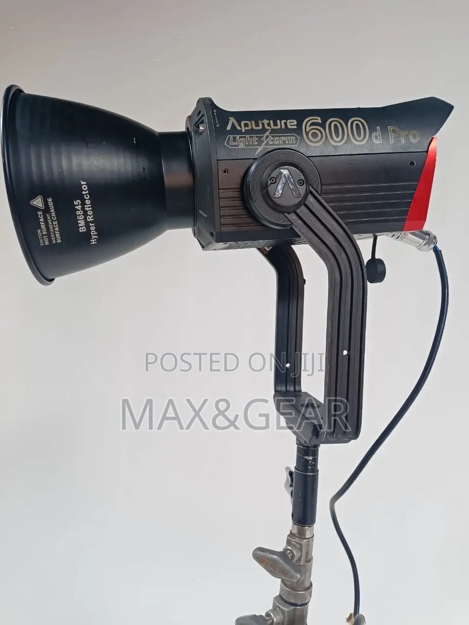 Aputure 600d Pro for Rent - 600W Daylight Film Light - Kampala