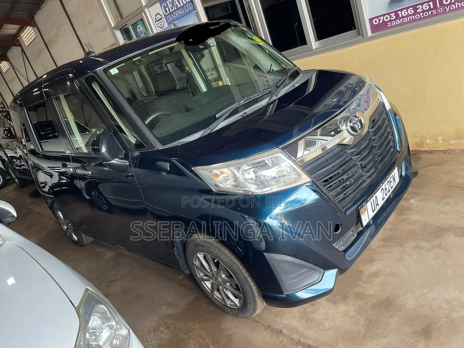 Toyota Roomy 2017 Green