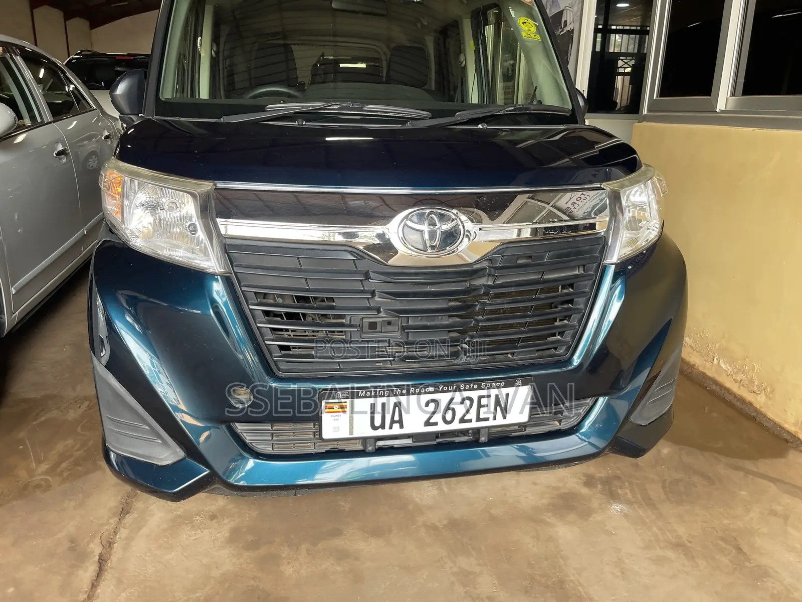 Toyota Roomy 2017 Green