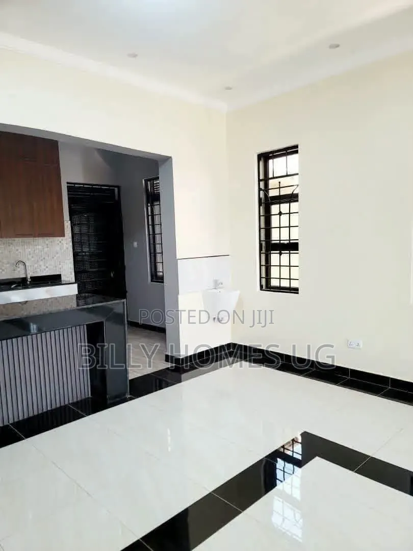 3bdrm Bungalow in Ssisa for sale