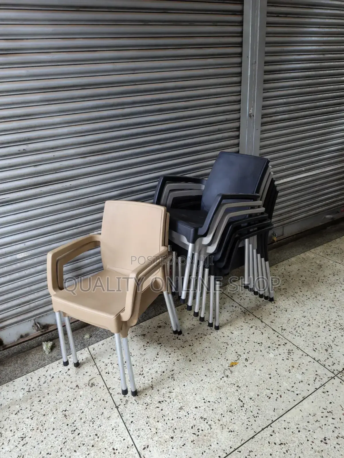 Z054 Plastic Chairs Plastic Chairs