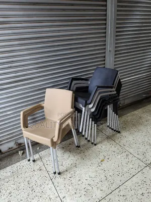 Z054 Plastic Chairs Plastic Chairs