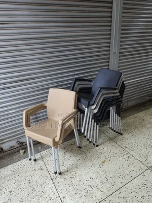 Z054 Plastic Chairs Plastic Chairs