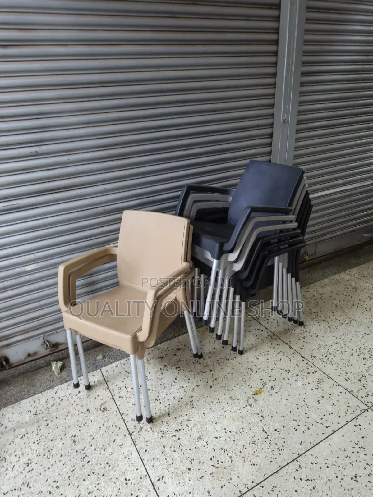 Z054 Plastic Chairs Plastic Chairs