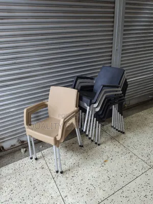 Z054 Plastic Chairs Plastic Chairs
