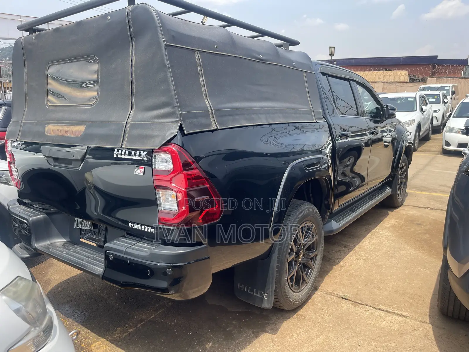 Toyota Hilux 2022 Black
