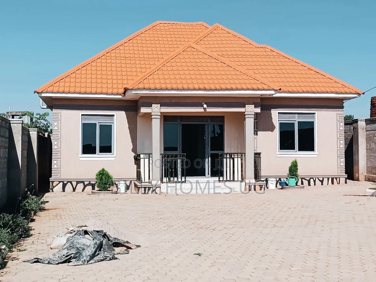 3bdrm House in Nangabo for sale