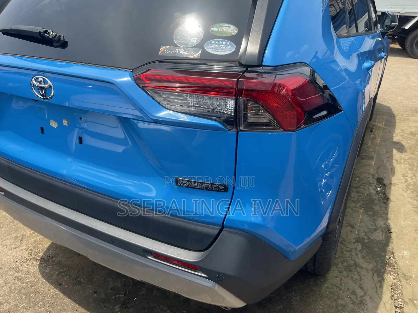 Toyota RAV4 2019 Blue