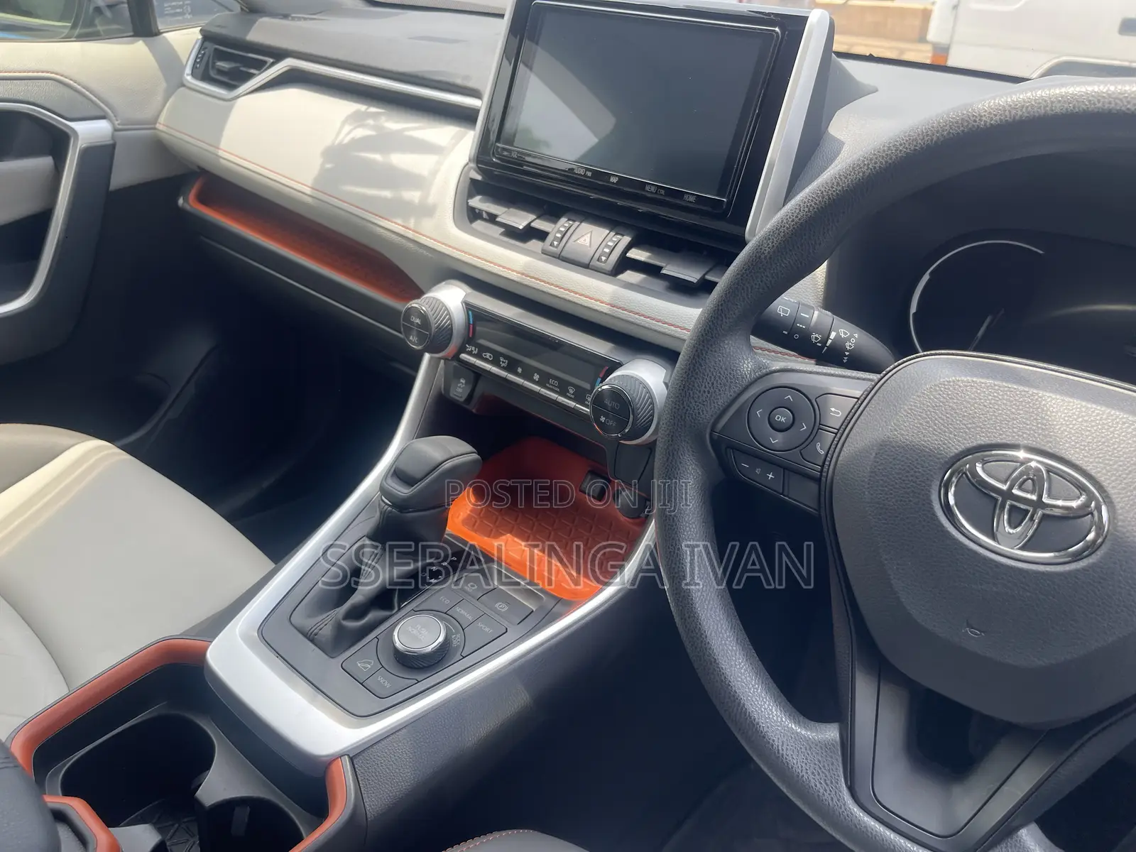Toyota RAV4 2019 Blue