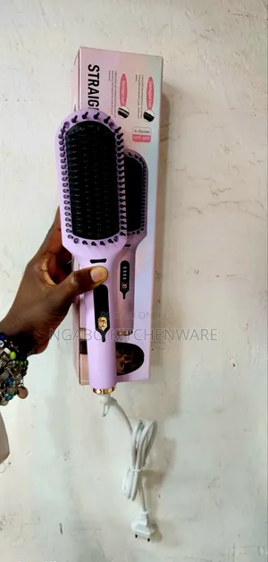 Straight Hair Comb .