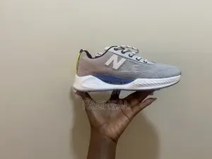 Sneakerzzz