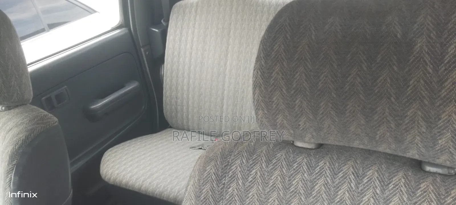 Toyota Hilux 2001 Gray