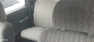 Toyota Hilux 2001 Gray