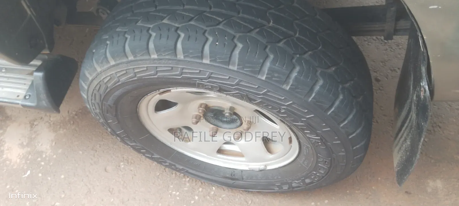 Toyota Hilux 2001 Gray