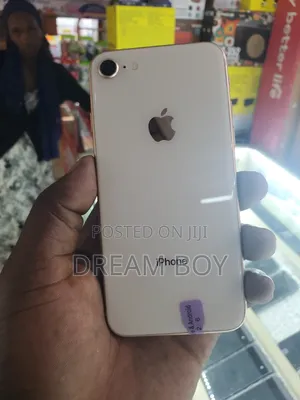 Apple iPhone 8 64 GB Gold