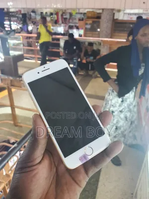 Apple iPhone 8 64 GB Gold
