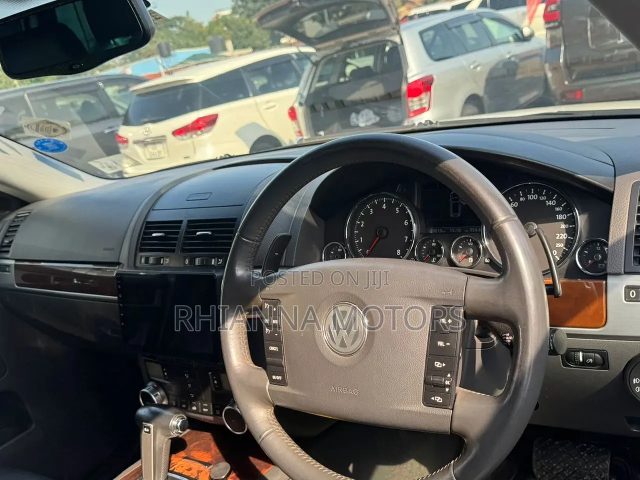 Volkswagen Touareg 2009 White