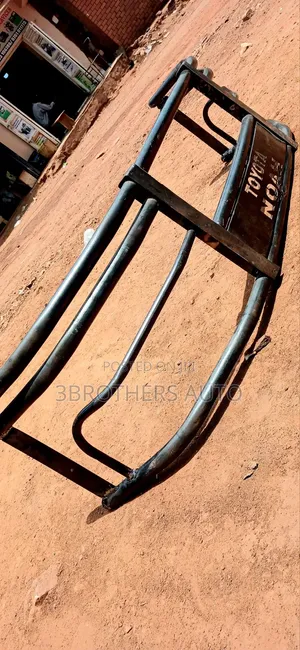Toyota Noah Local/Strong Car Guards
