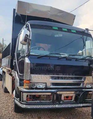 Fuso Dumper