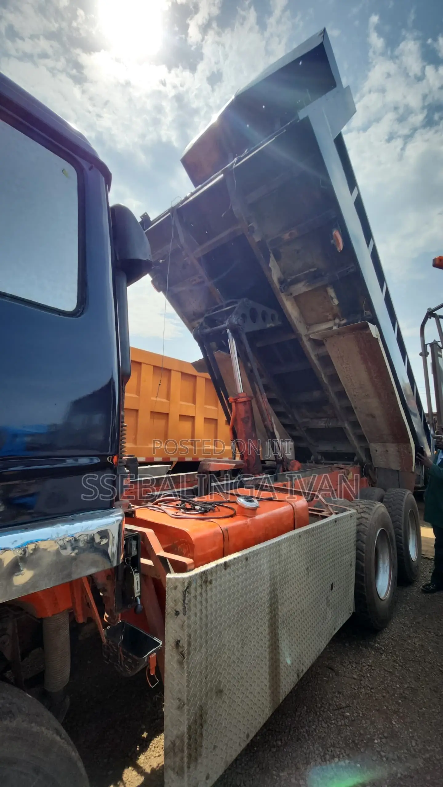 Fuso Dumper