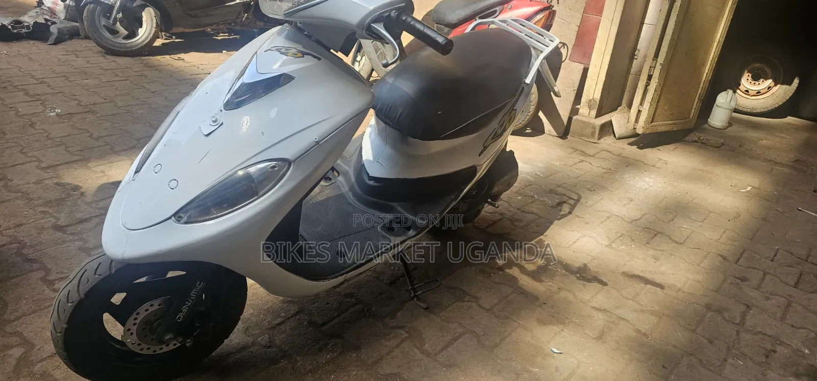 Honda Dio 2025 White
