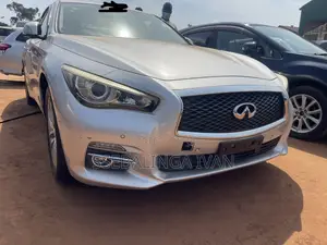 Nissan Skyline 2016 Silver