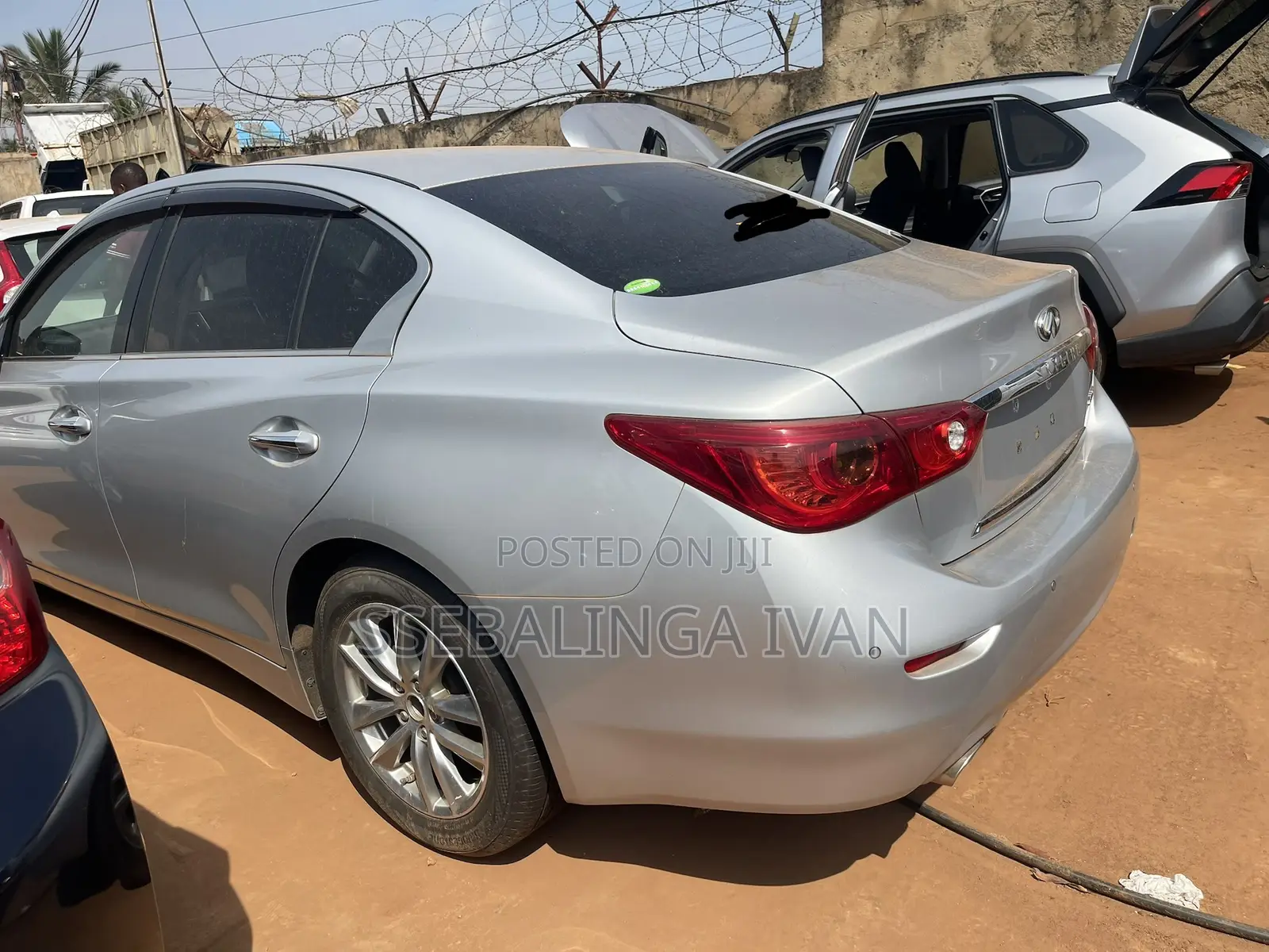 Nissan Skyline 2016 Silver