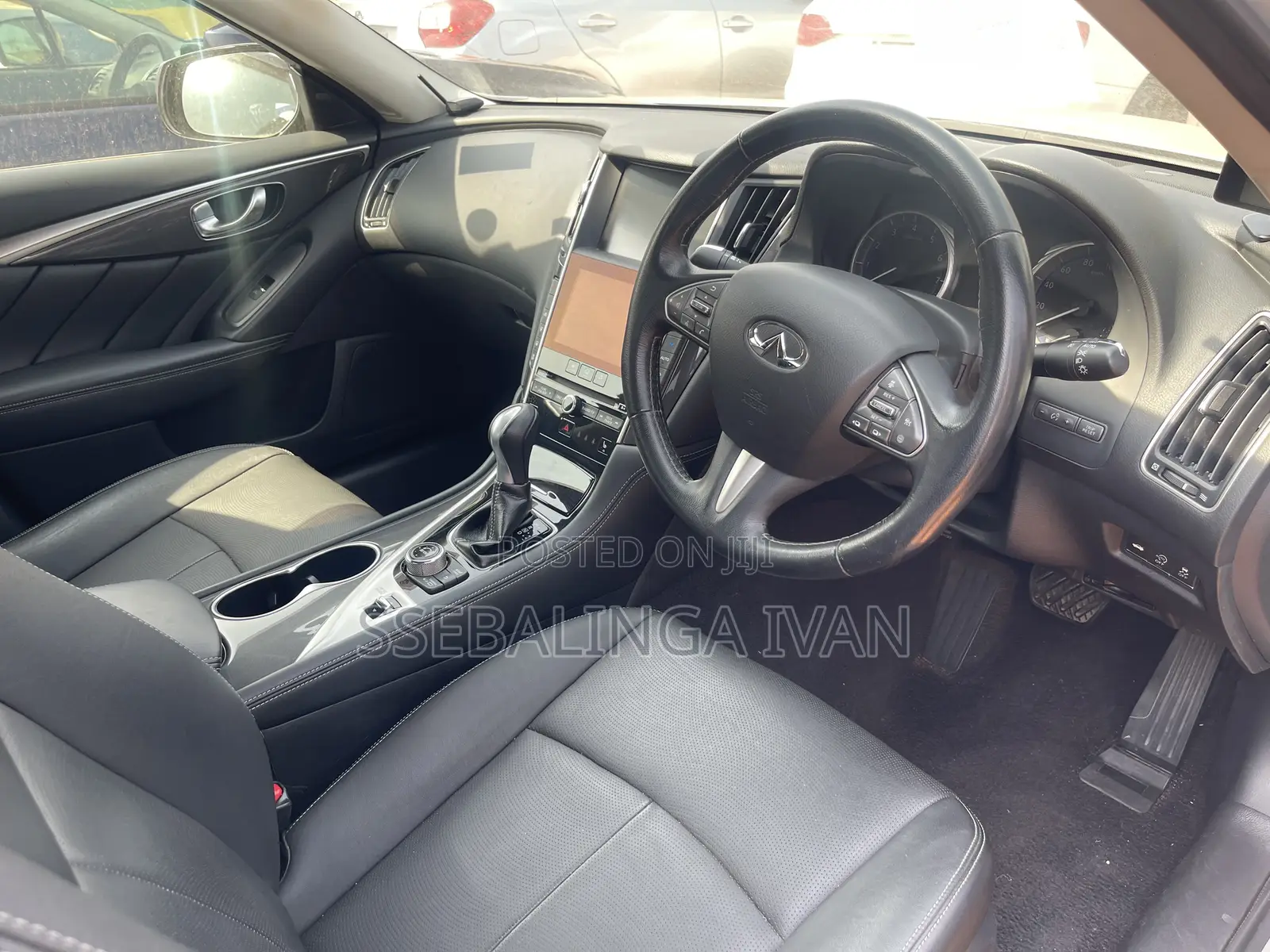 Nissan Skyline 2016 Silver
