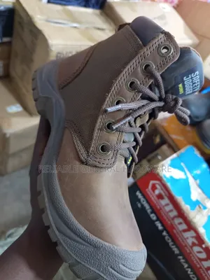 Safety Jogger Boots Safety Shoes Heavy Duty Use