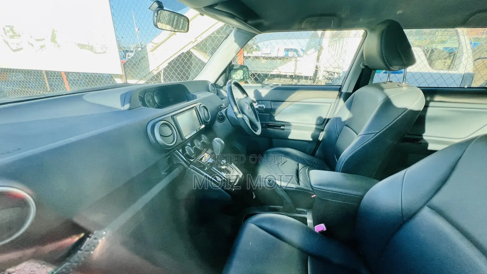 Toyota Rumion 1.5 FWD 2023 Maroon