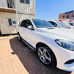 Mercedes-Benz GLE-Class 2017 White