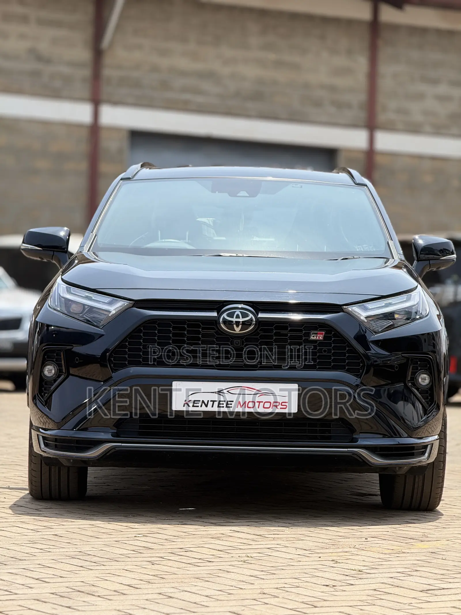 Toyota RAV4 Limited 2025 White