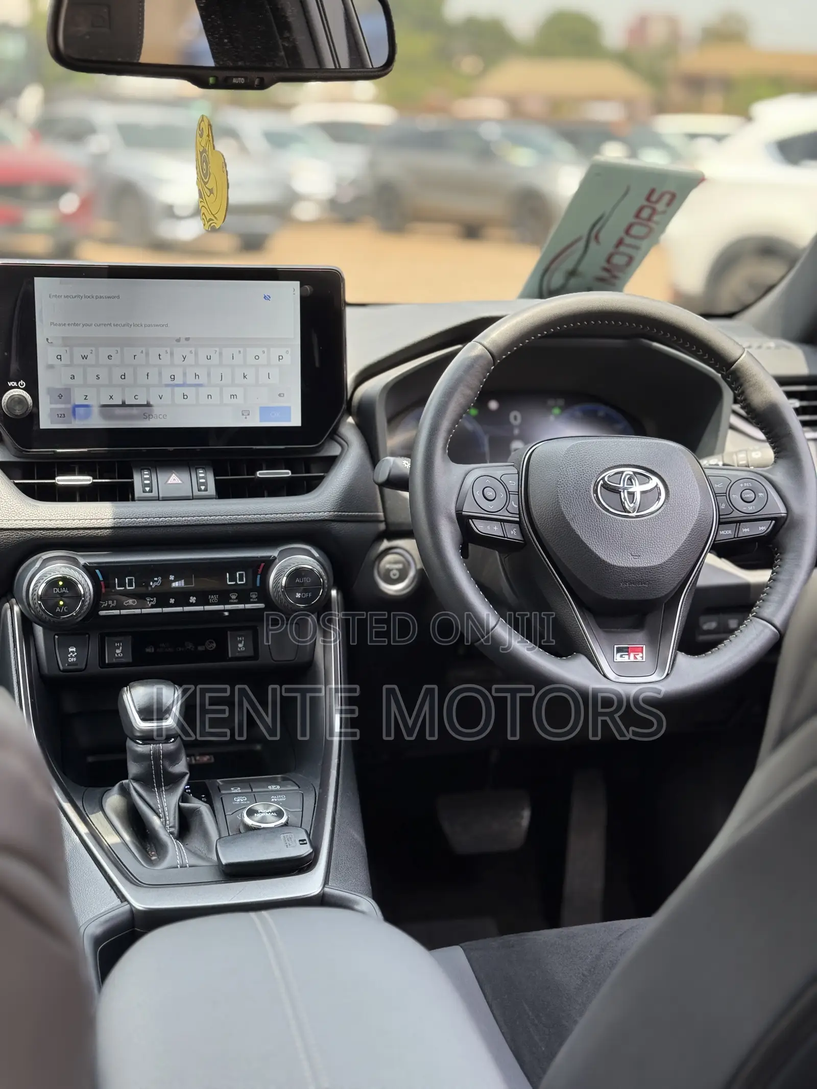 Toyota RAV4 Limited 2025 White