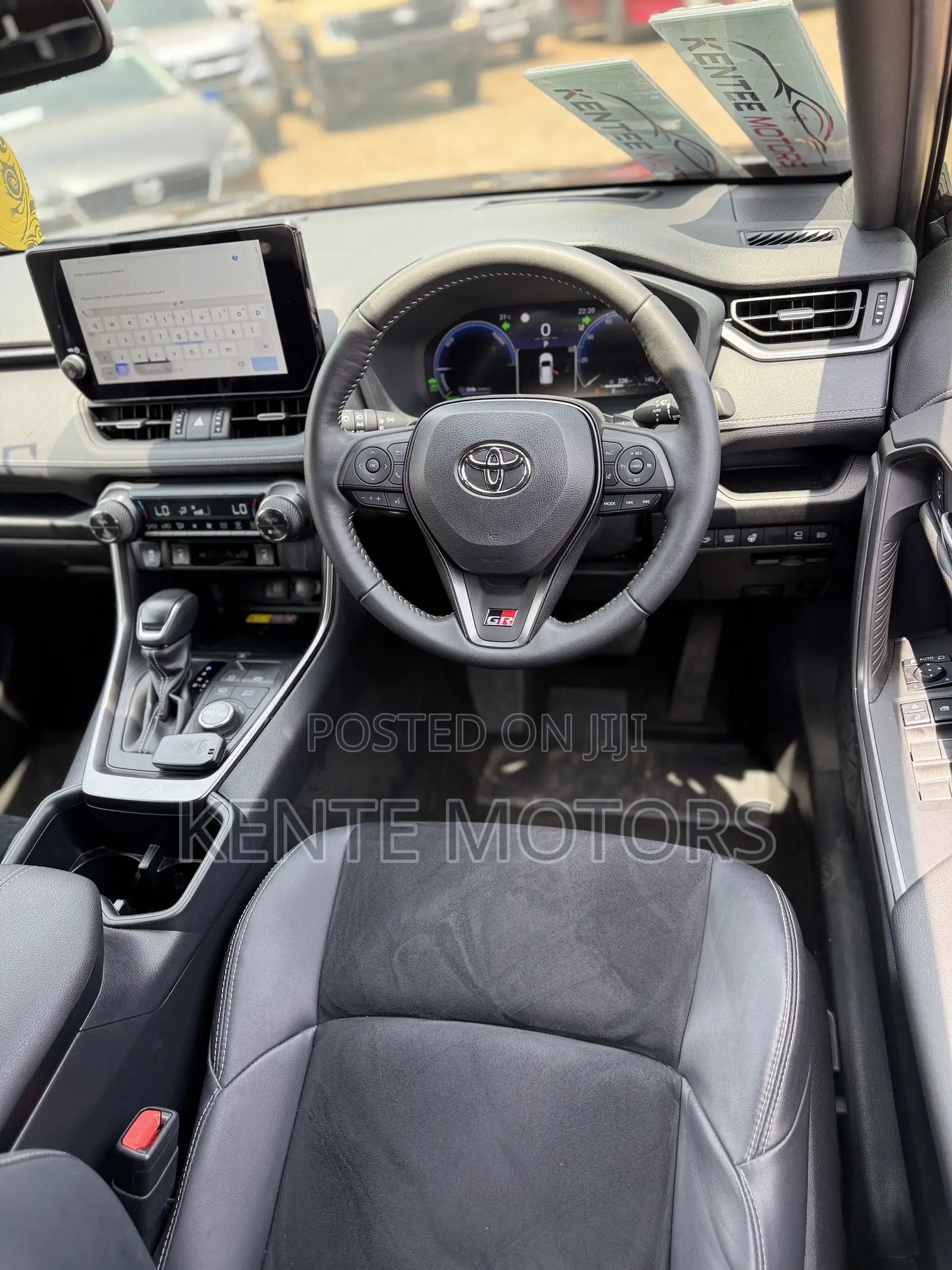 Toyota RAV4 Limited 2025 White