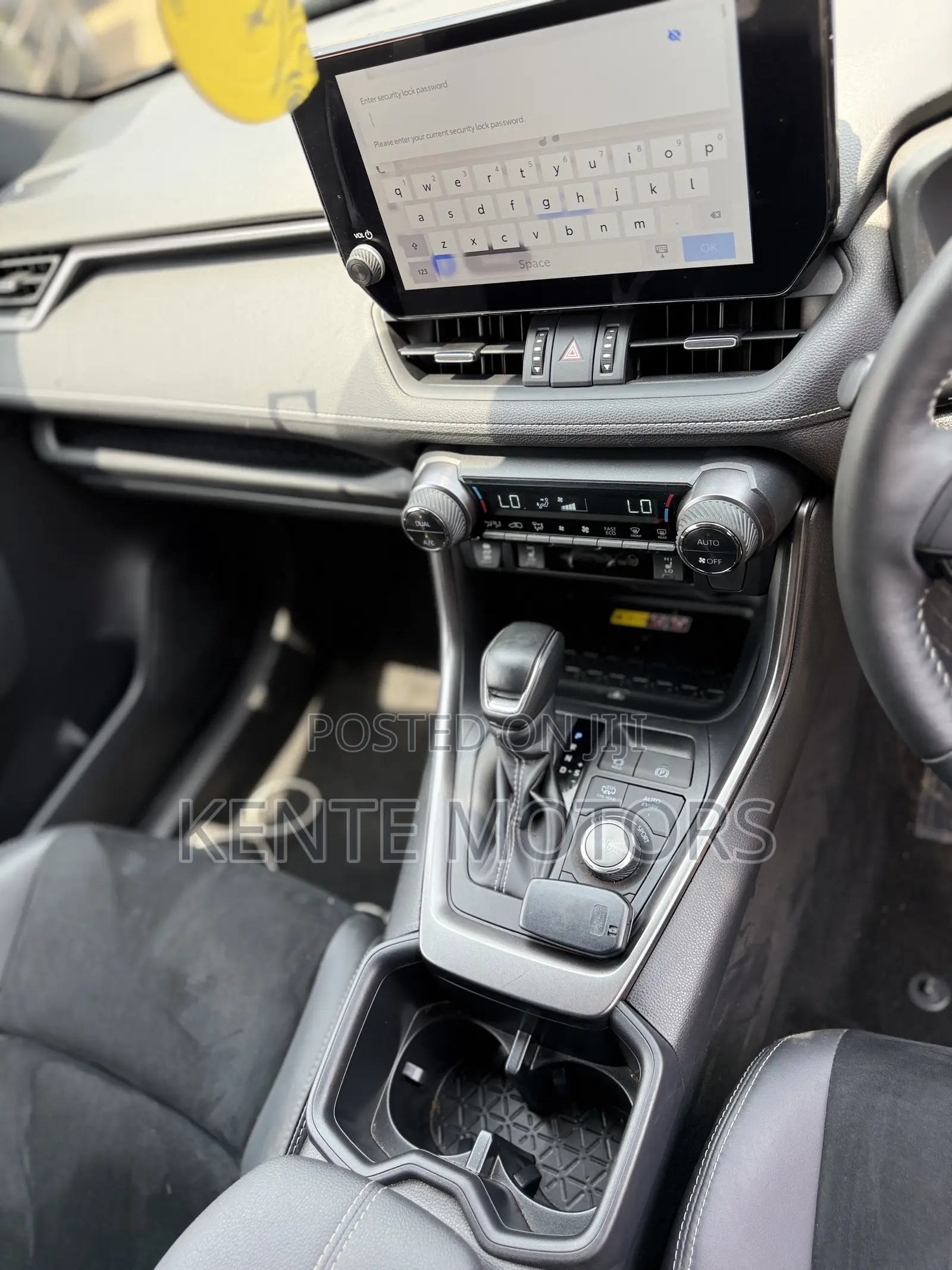 Toyota RAV4 Limited 2025 White