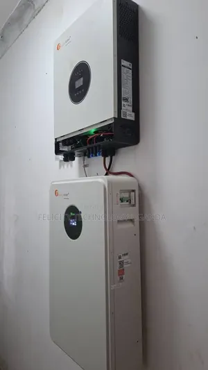 10kwh Lithium Battery and 8kva Hybrid Inverter