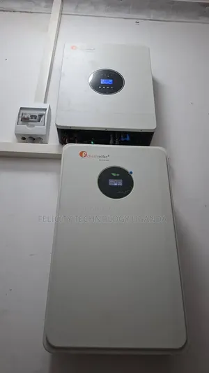10kwh Lithium Battery and 8kva Hybrid Inverter