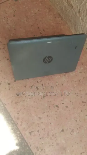 Laptop HP 3125 4GB Intel SSD 16 GB