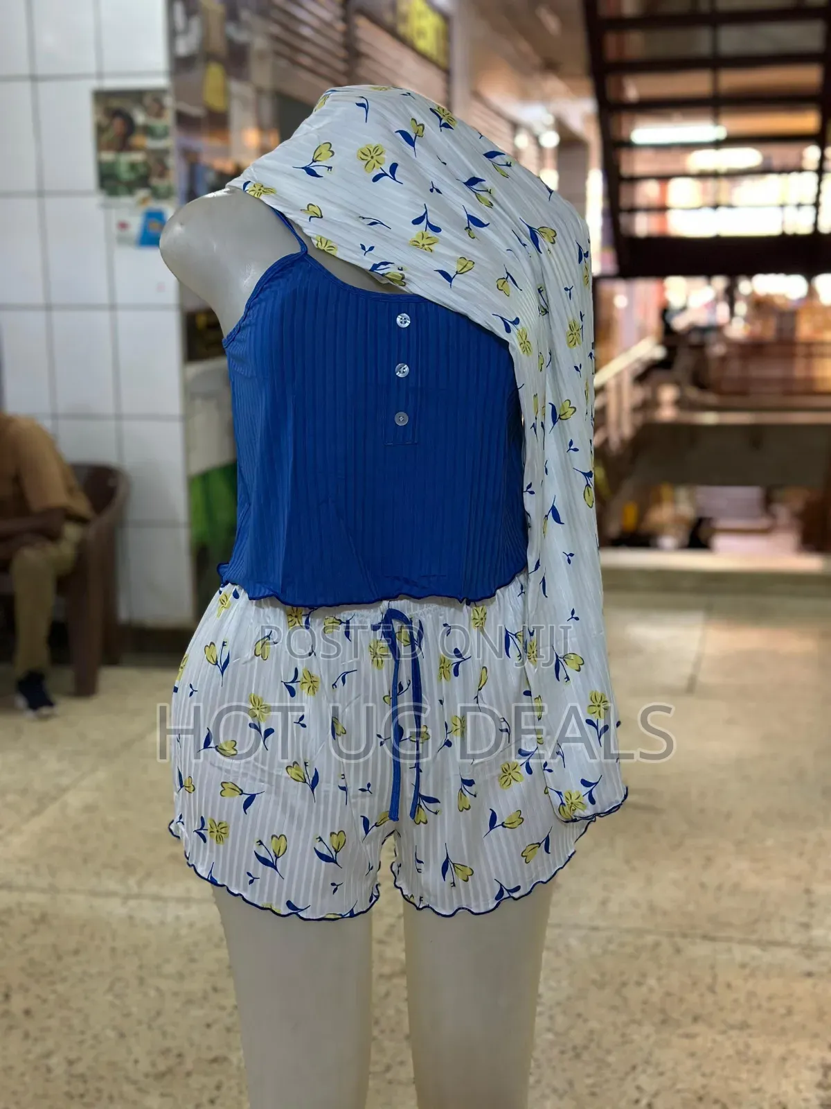 3-Piece Ladies Sleepwear for Medium Size People ( 18 - 26 Years)