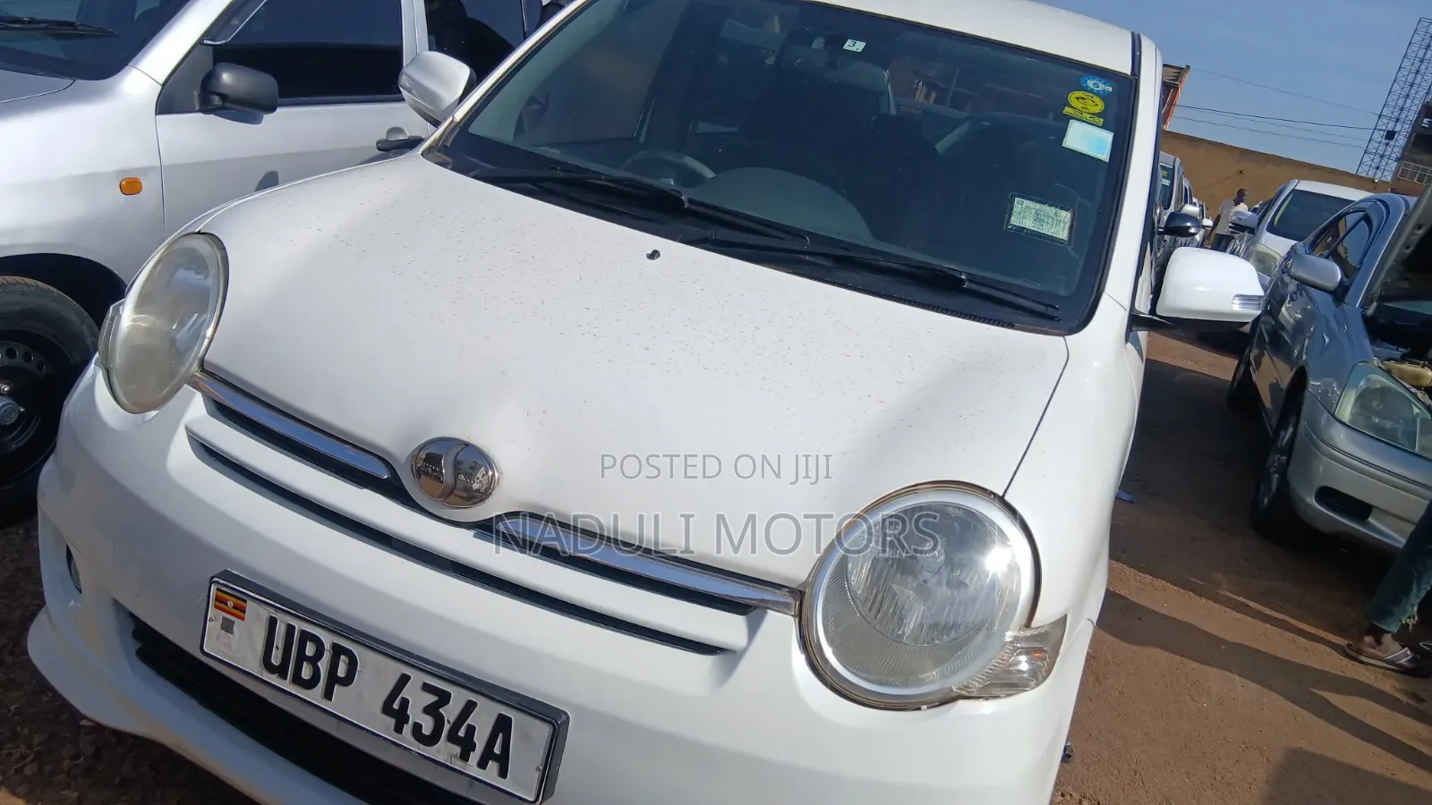 Toyota Sienta 2010 White