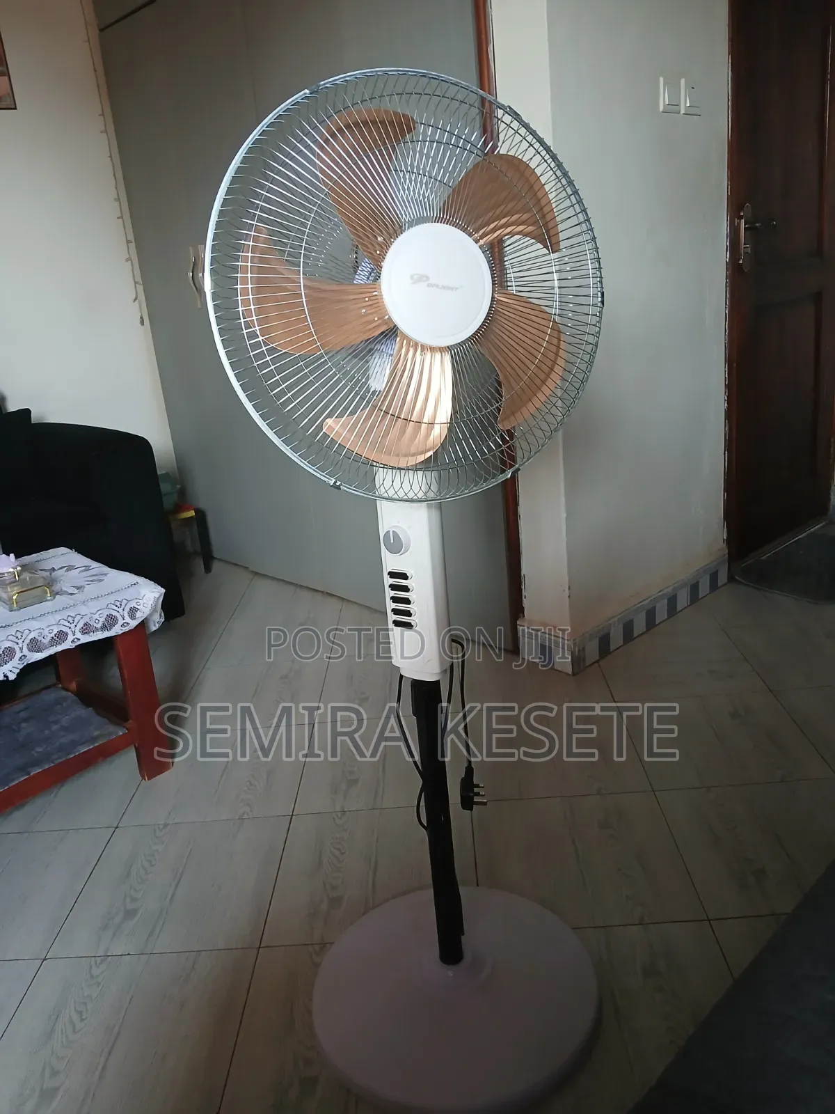 Original Sflight Standing Fan 5 Blades - Strong Wind - Like New
