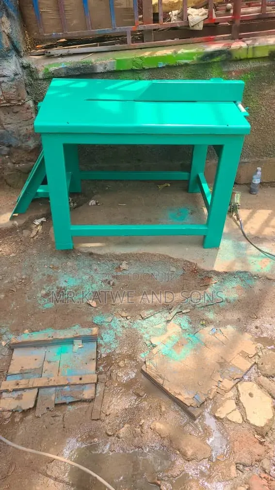 Circular Saw Machine